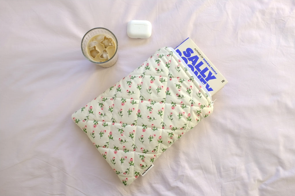 Quilted Ivory rose buds book sleeve