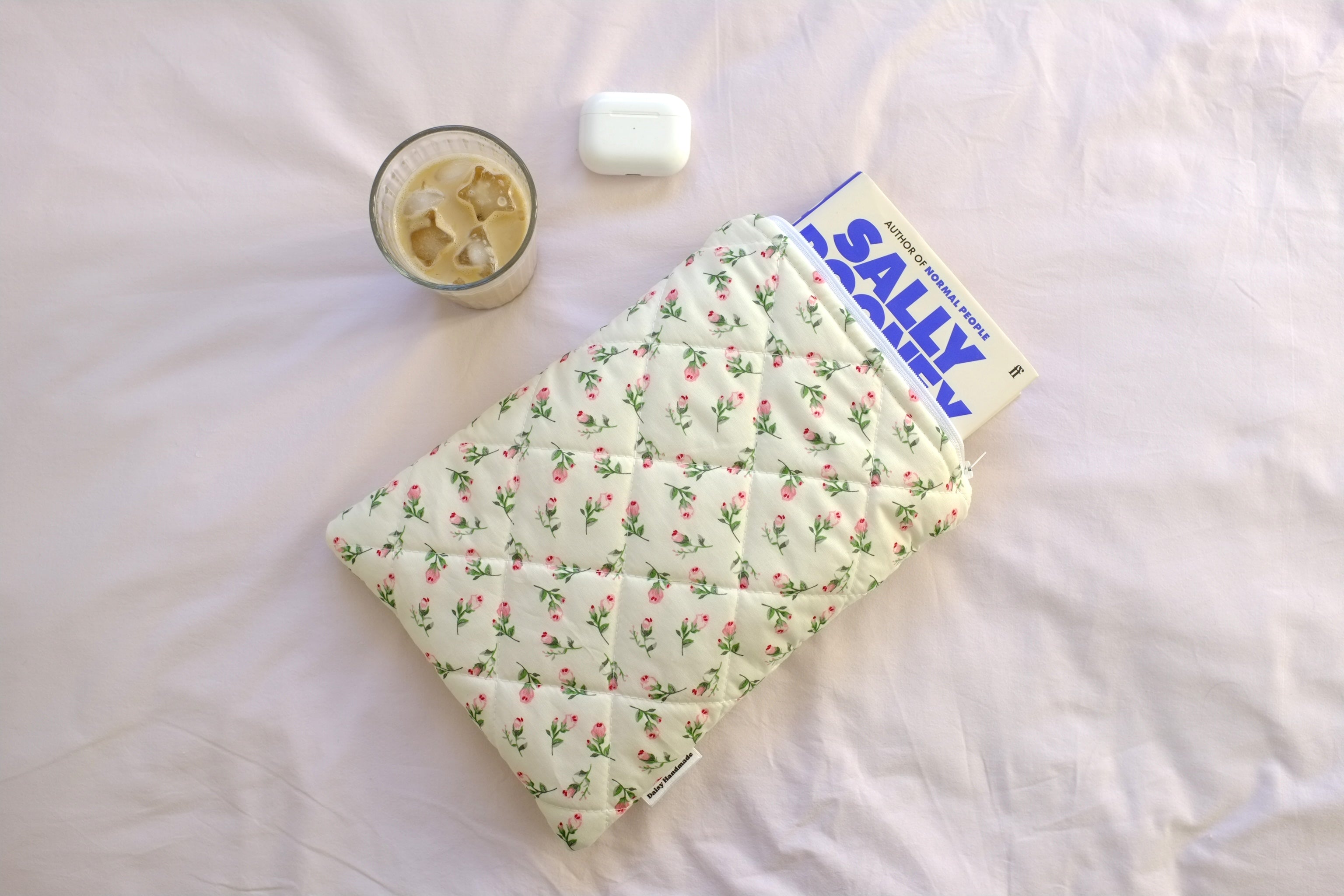 Quilted Ivory rose buds book sleeve