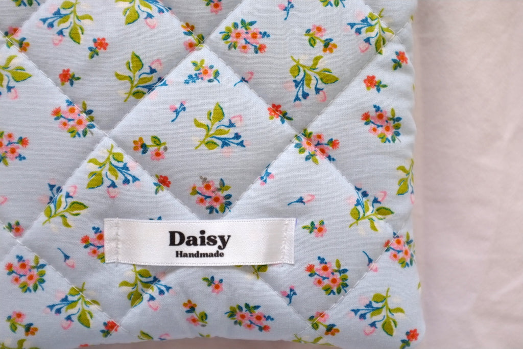 Quilted Kindle sleeve blue spring floral