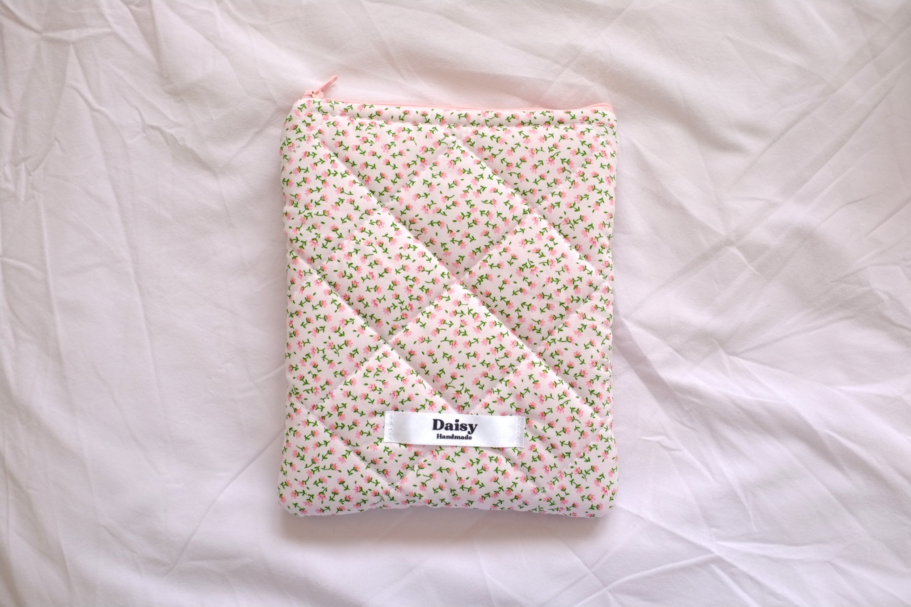 Quilted Kindle sleeve pink mini floral