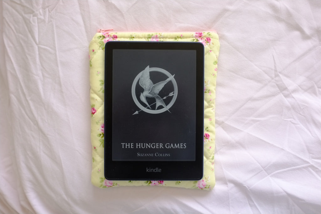 Quilted Kindle sleeve yellow pink rose