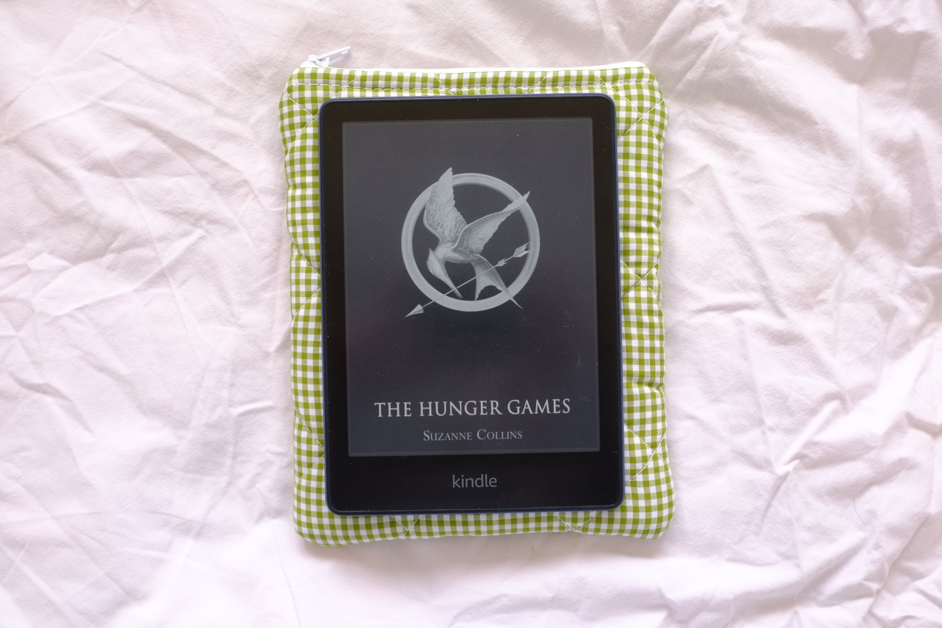 Quilted Kindle sleeve olive green mini gingham