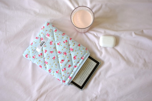 Kindle sleeve blue bow rose