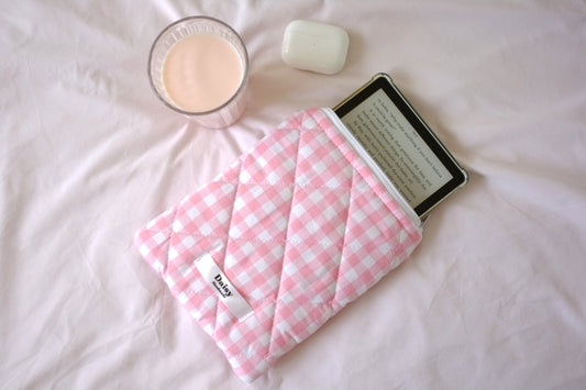 Kindle sleeve pink gingham