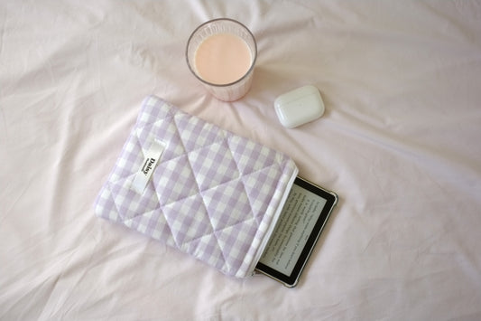 Kindle sleeve purple gingham