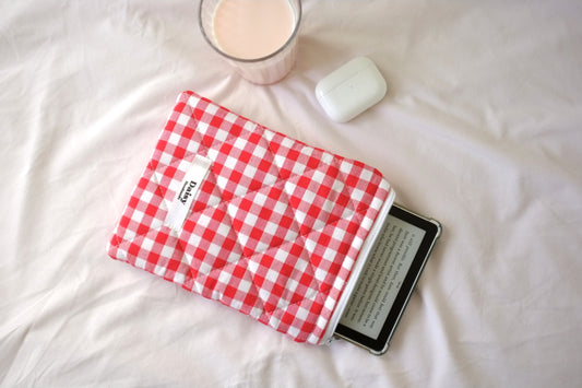 Kindle sleeve red gingham