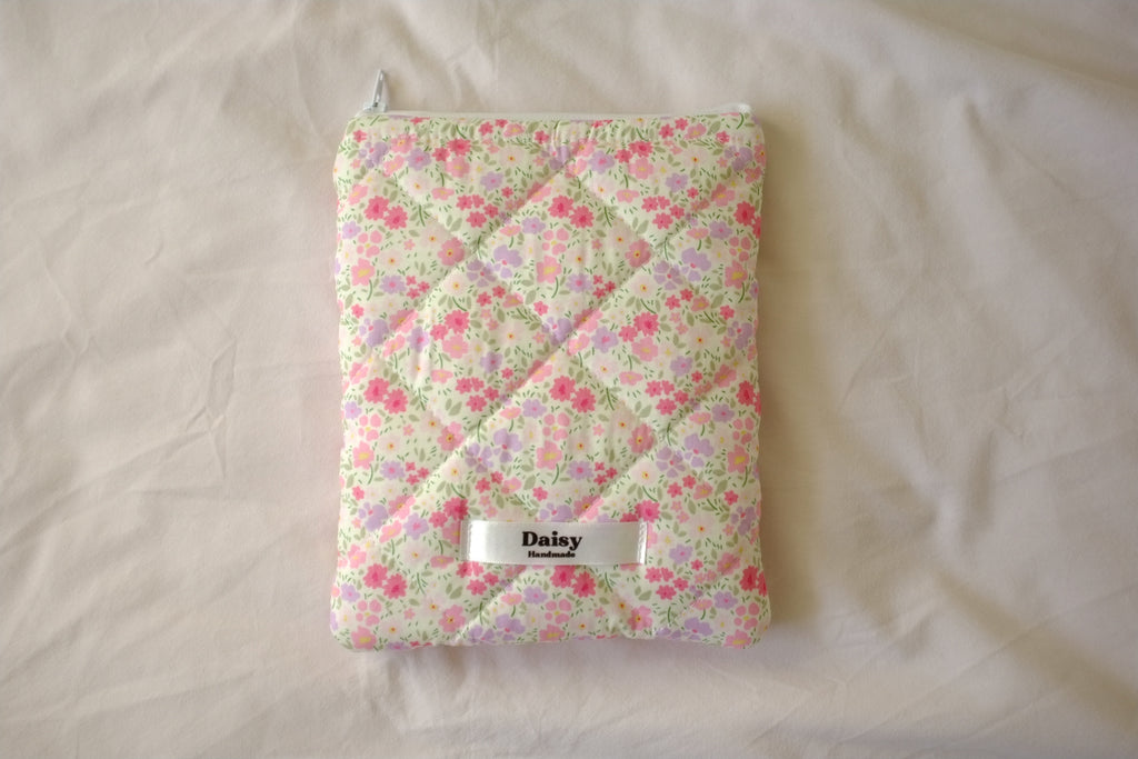 Quilted Kindle sleeve pink purple flowers