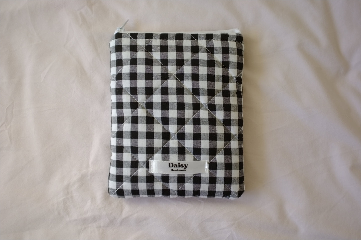 Kindle sleeve black gingham
