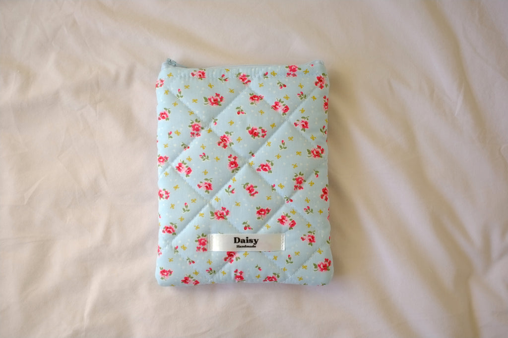 Quilted Kindle sleeve blue bow rose