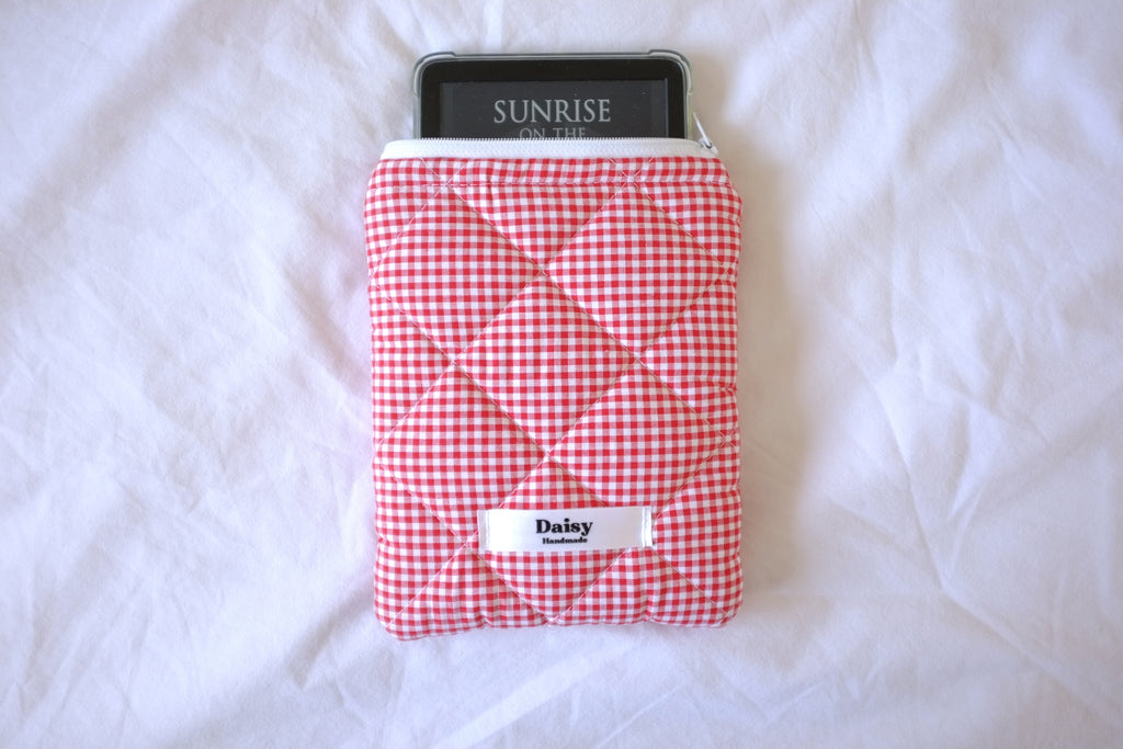 Quilted Kindle sleeve red mini gingham