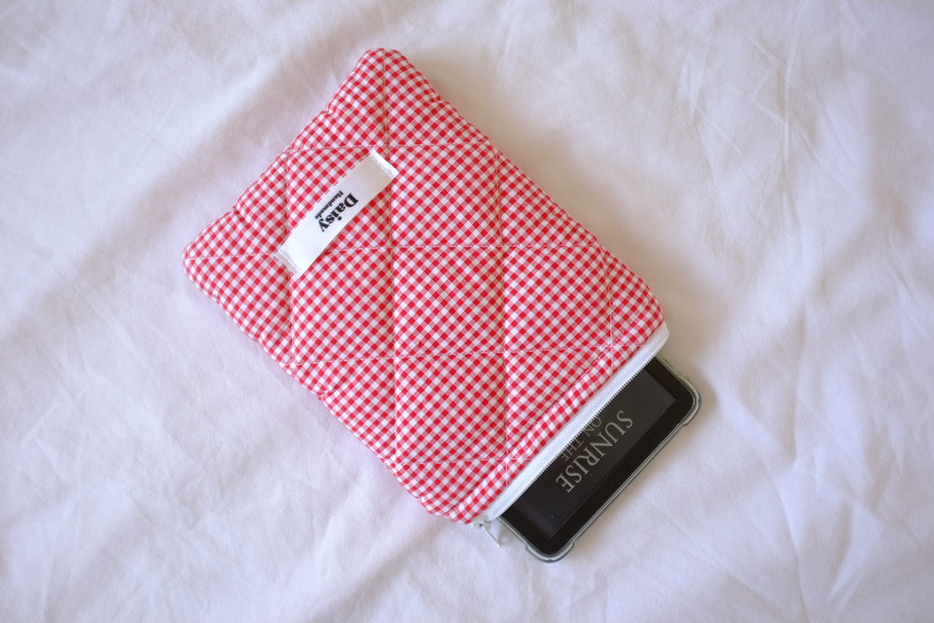 Quilted Kindle sleeve red mini gingham