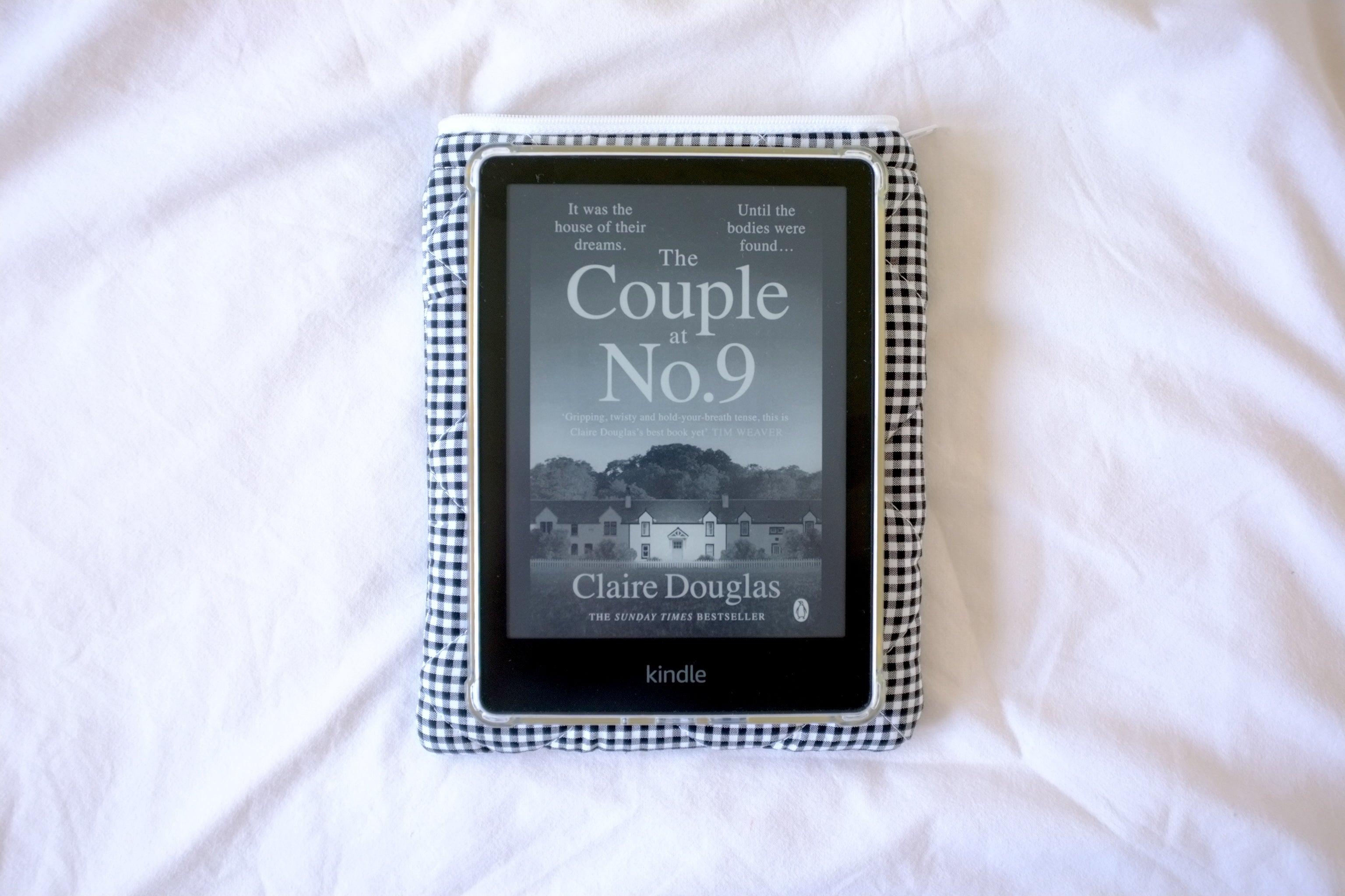 Quilted Kindle sleeve black mini gingham