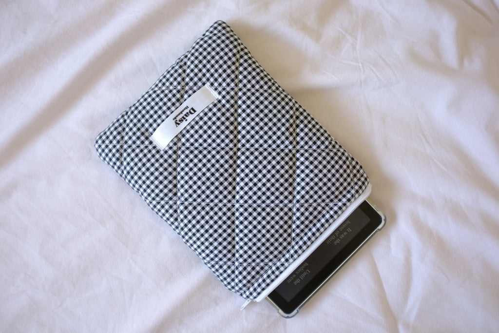 Quilted Kindle sleeve black mini gingham