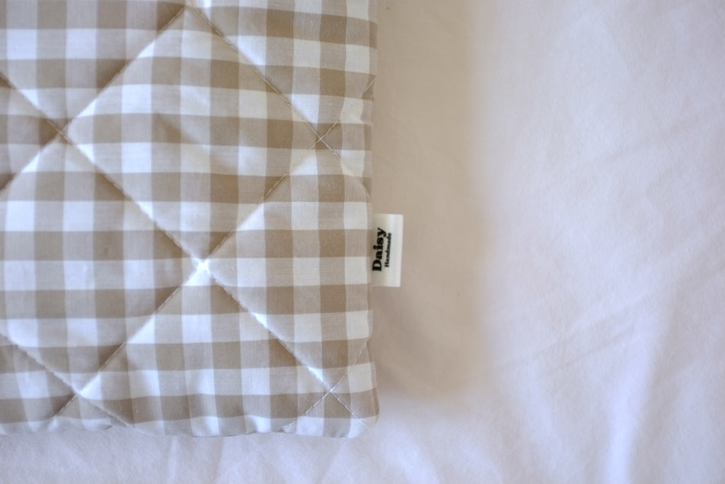 Quilted beige gingham book sleeve