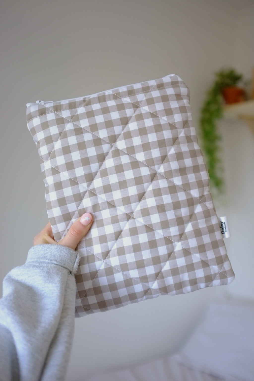 Quilted beige gingham book sleeve
