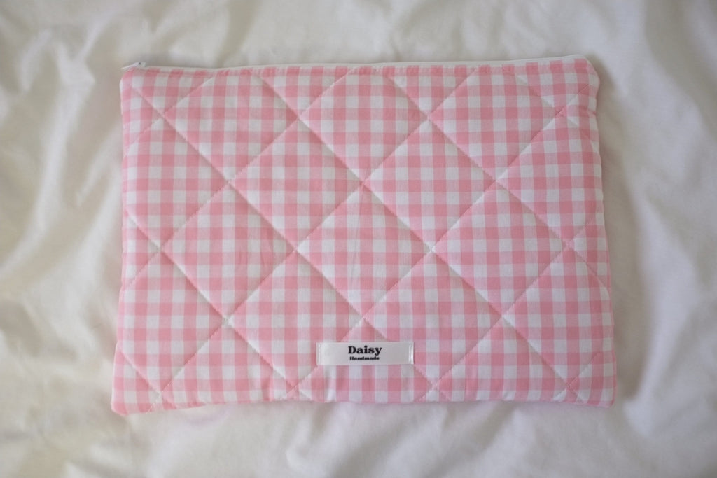 Laptop sleeve pink gingham