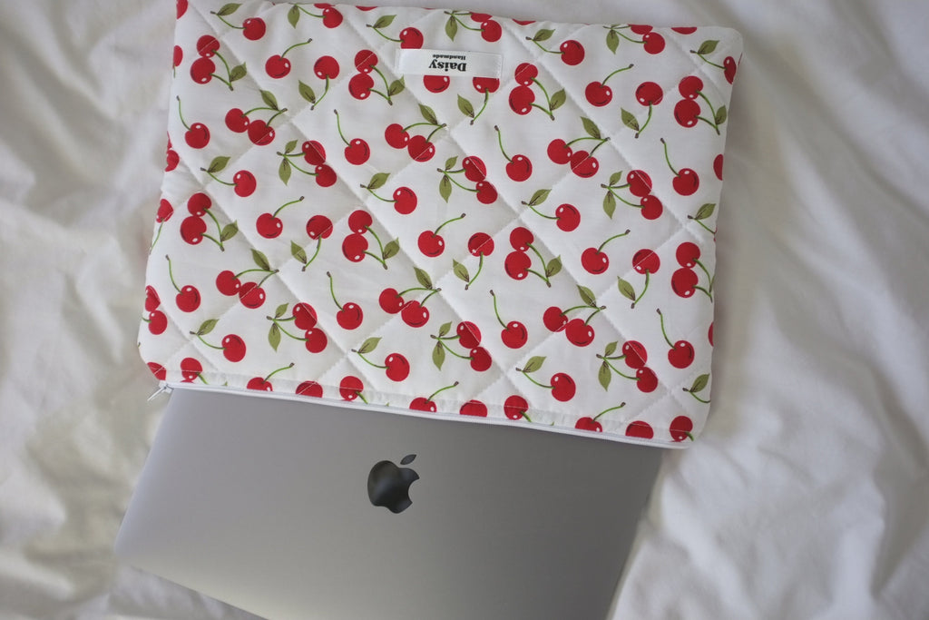 Laptop sleeve cherry