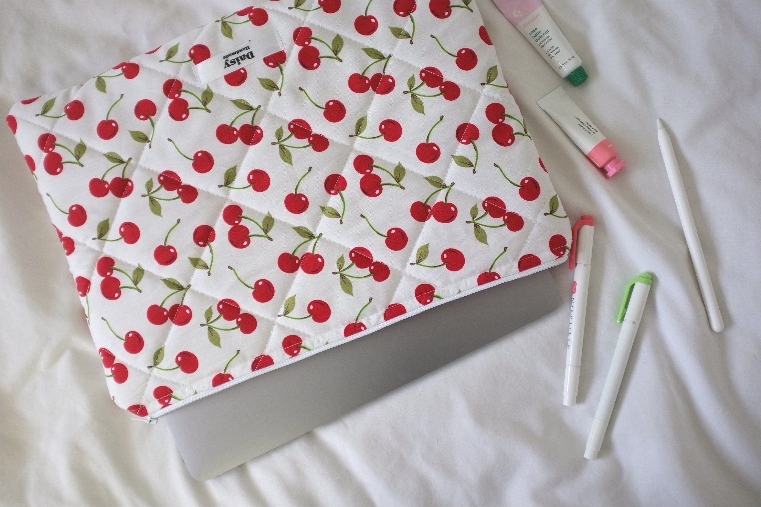 Laptop sleeve cherry