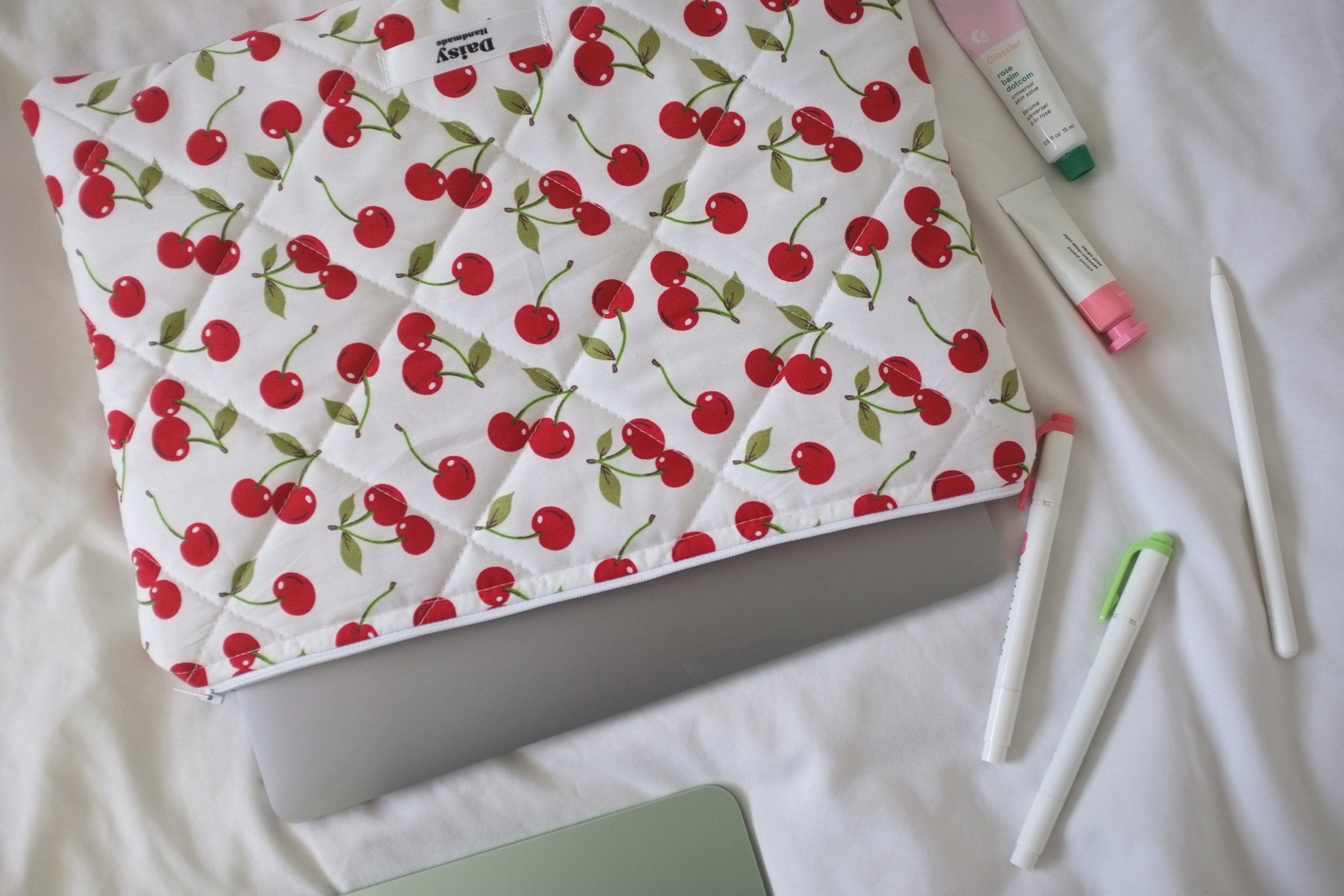 Laptop sleeve cherry