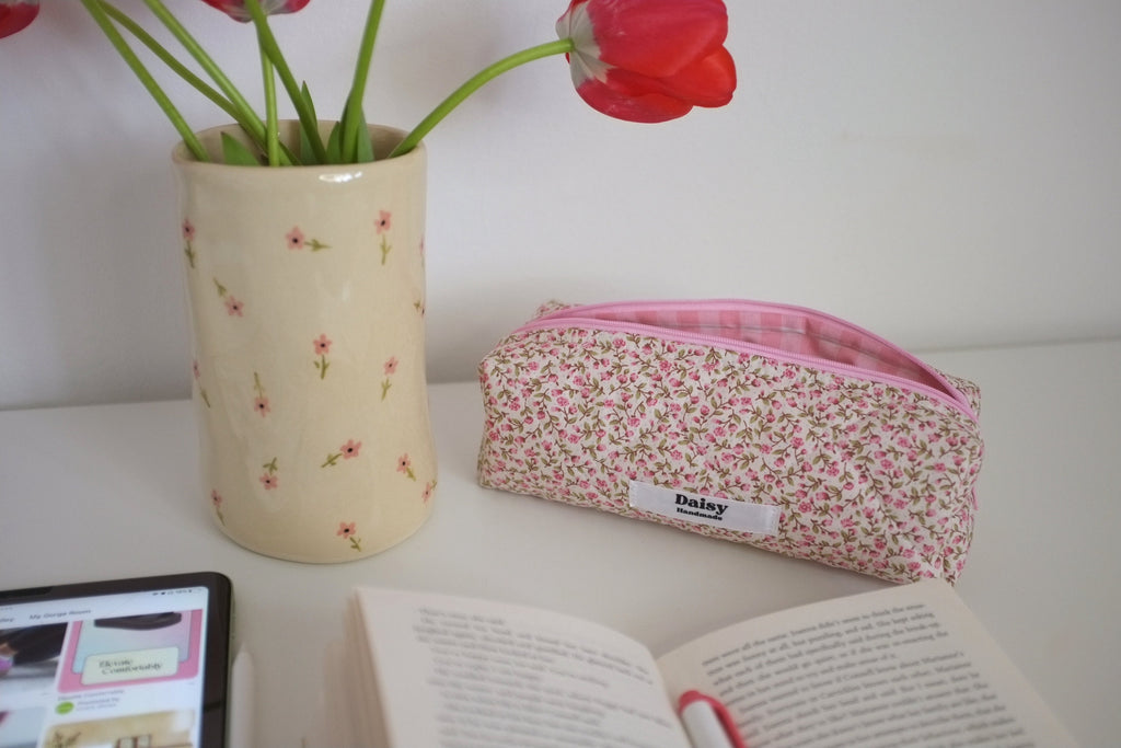 Pencil case pink rose buds