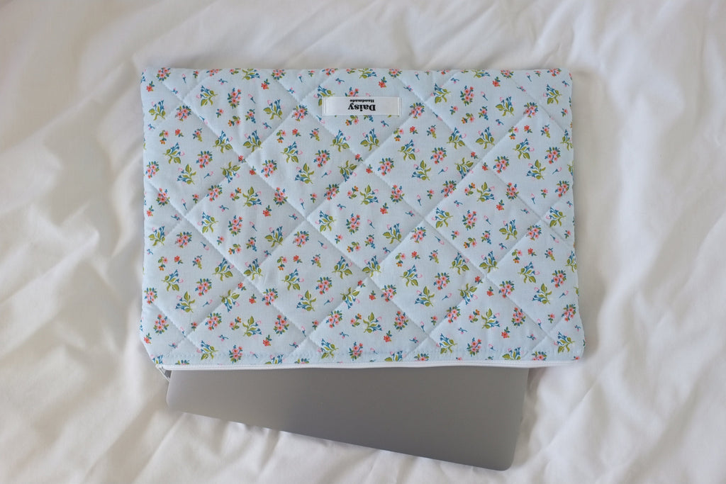 Laptop sleeve blue spring floral