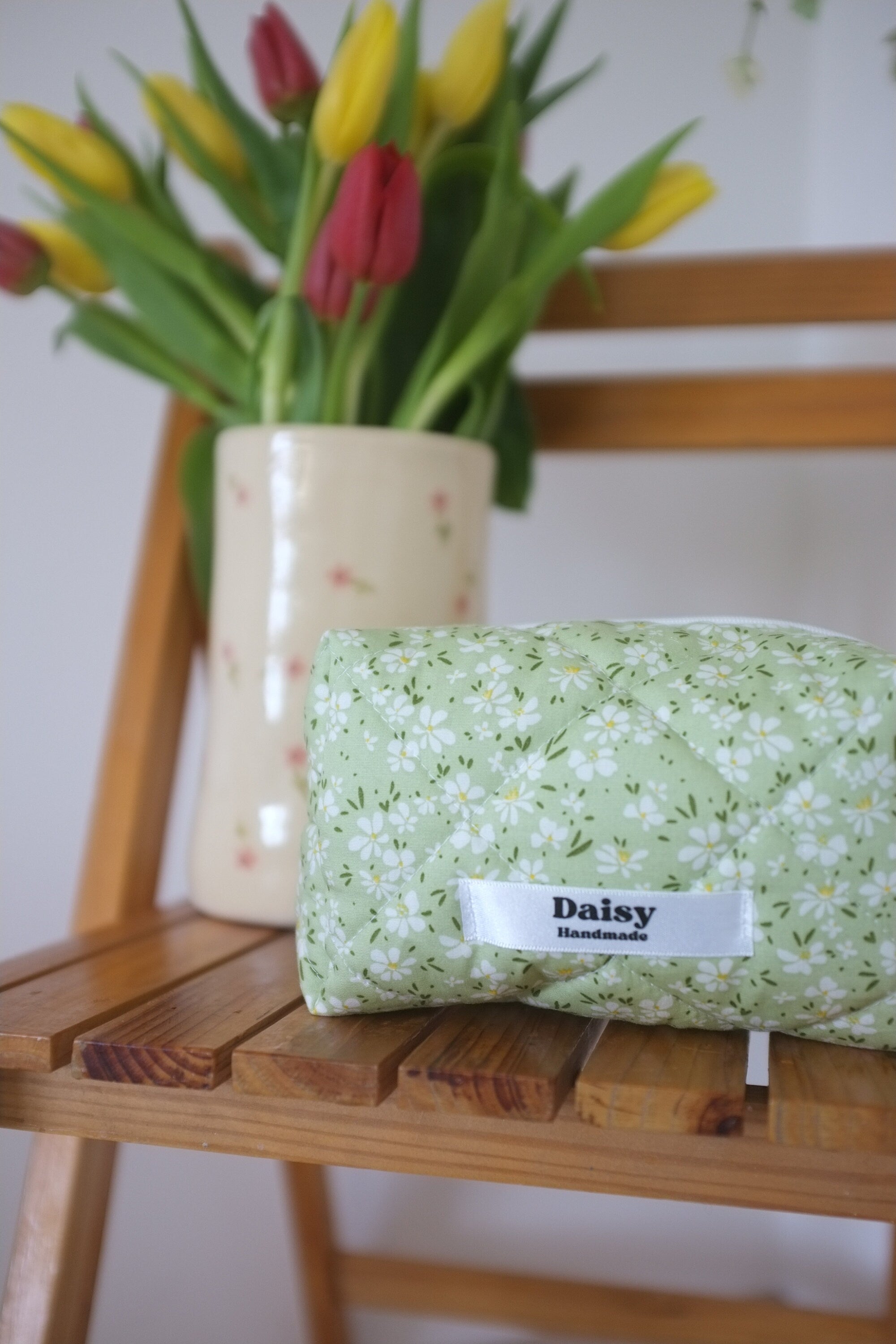 Makeup bag green meadow floral