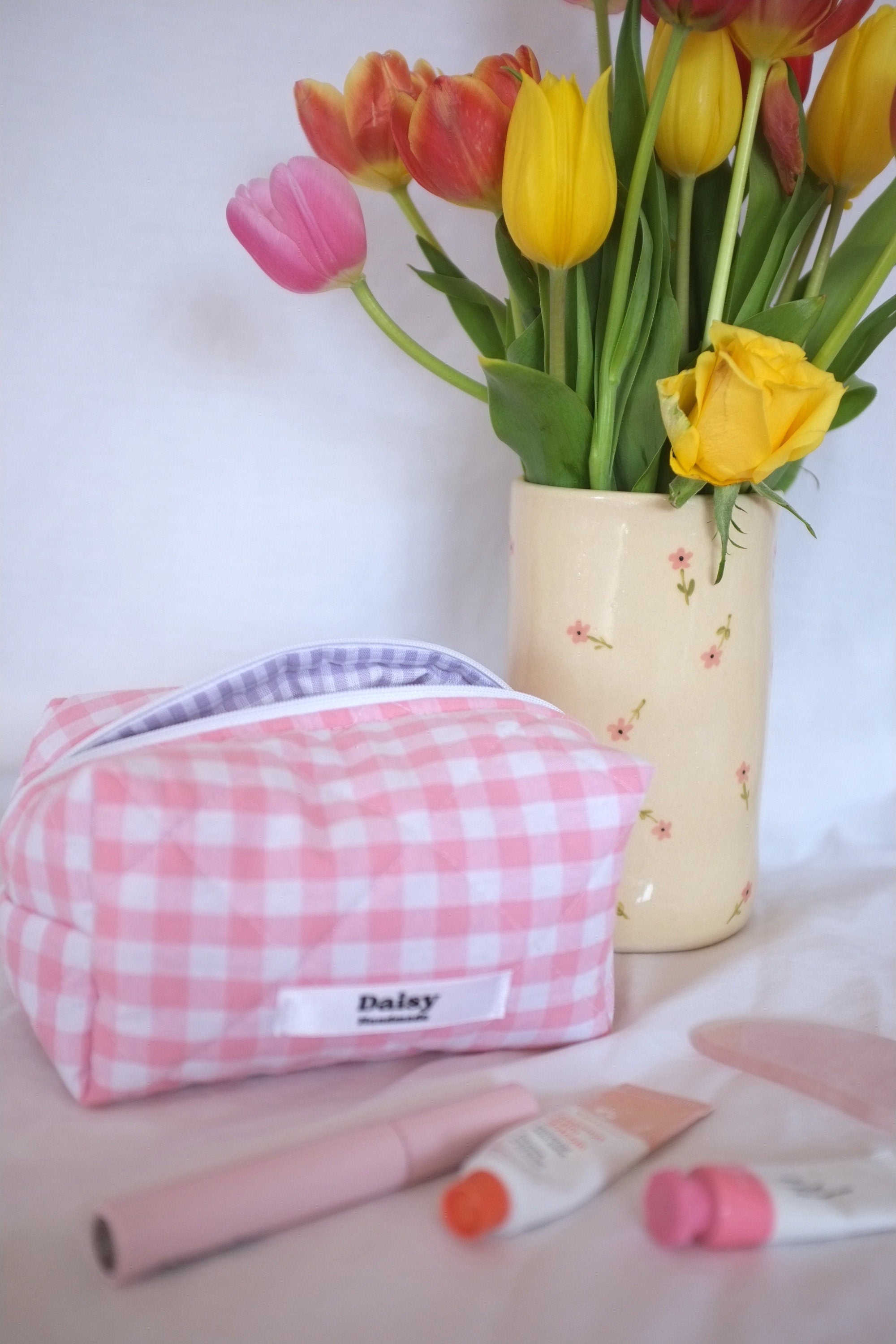 Makeup bag pink gingham