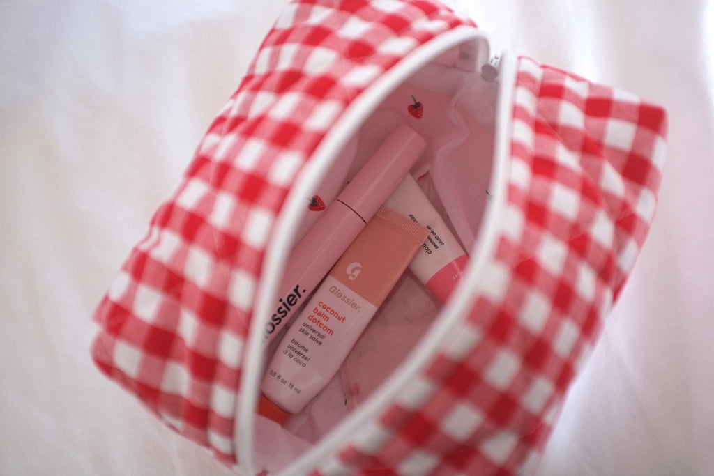 Makeup bag red gingham