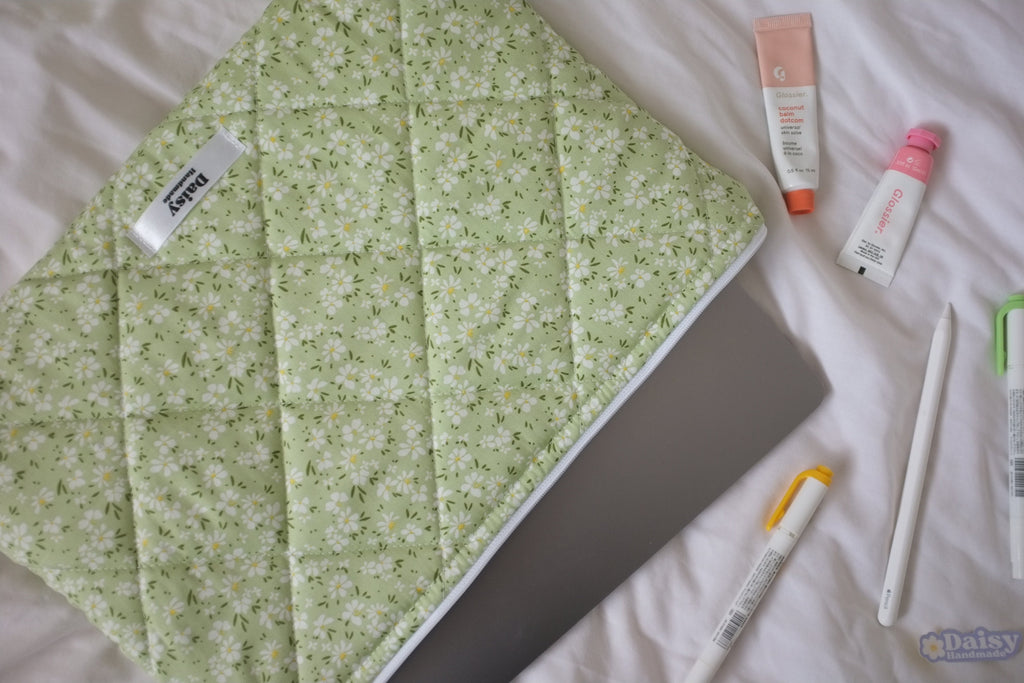 Laptop sleeve green meadow floral