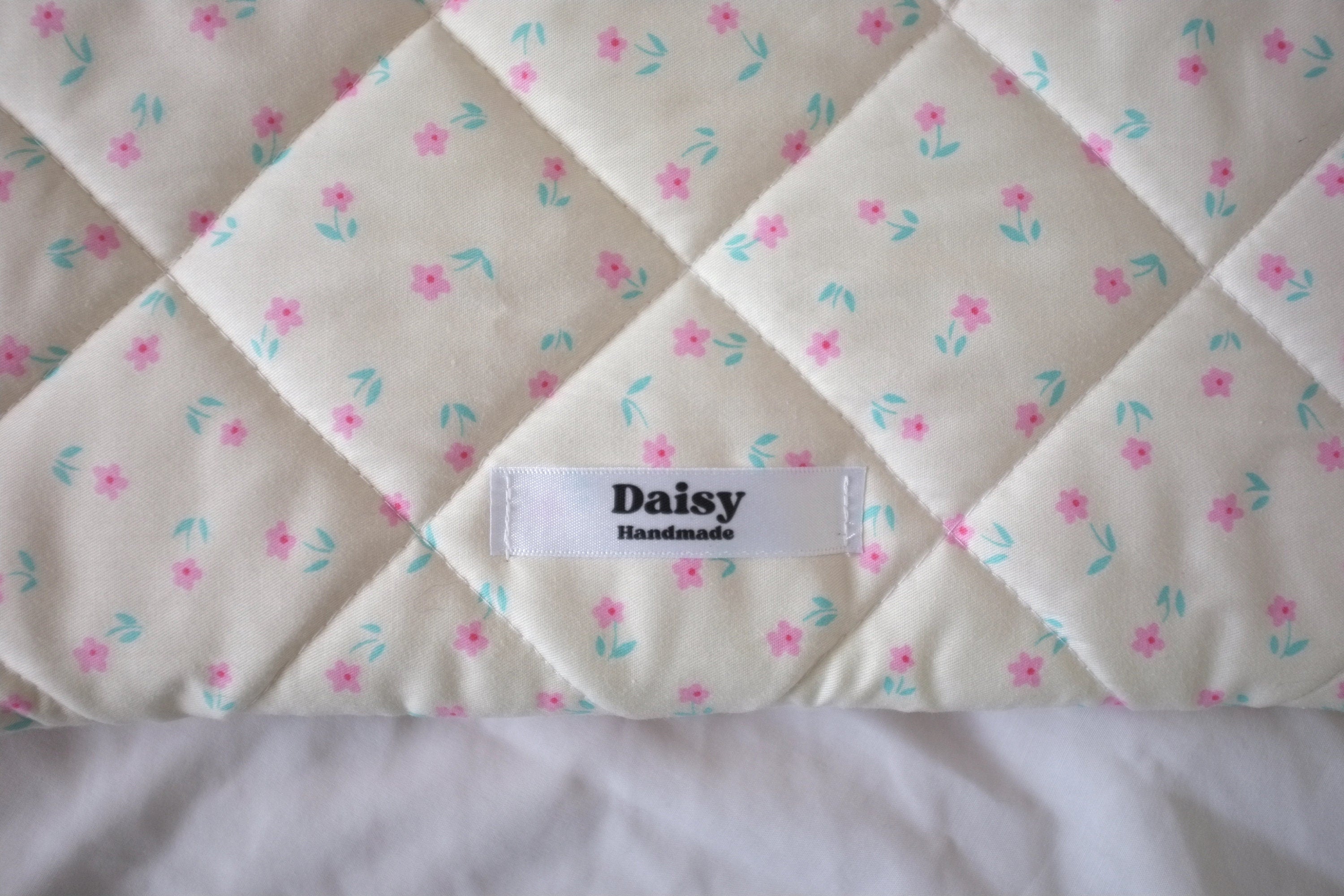 Laptop sleeve cream pink tulips