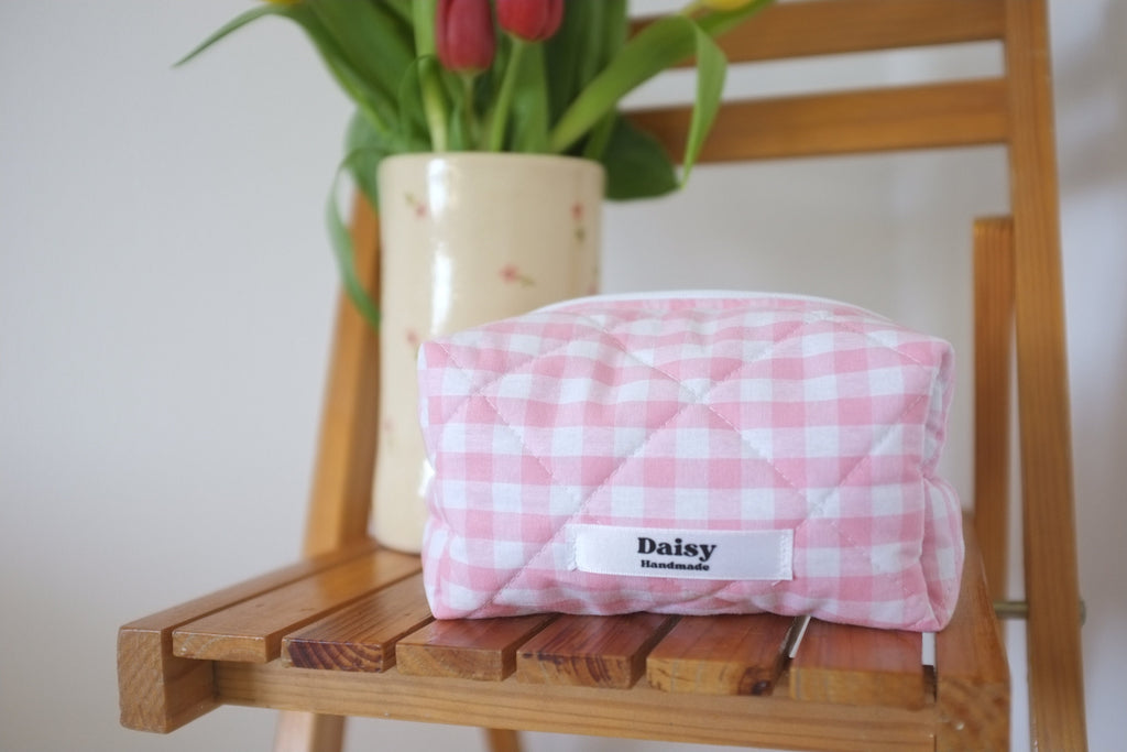 Makeup bag pink gingham
