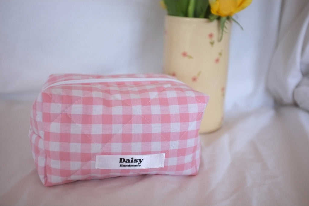 Makeup bag pink gingham