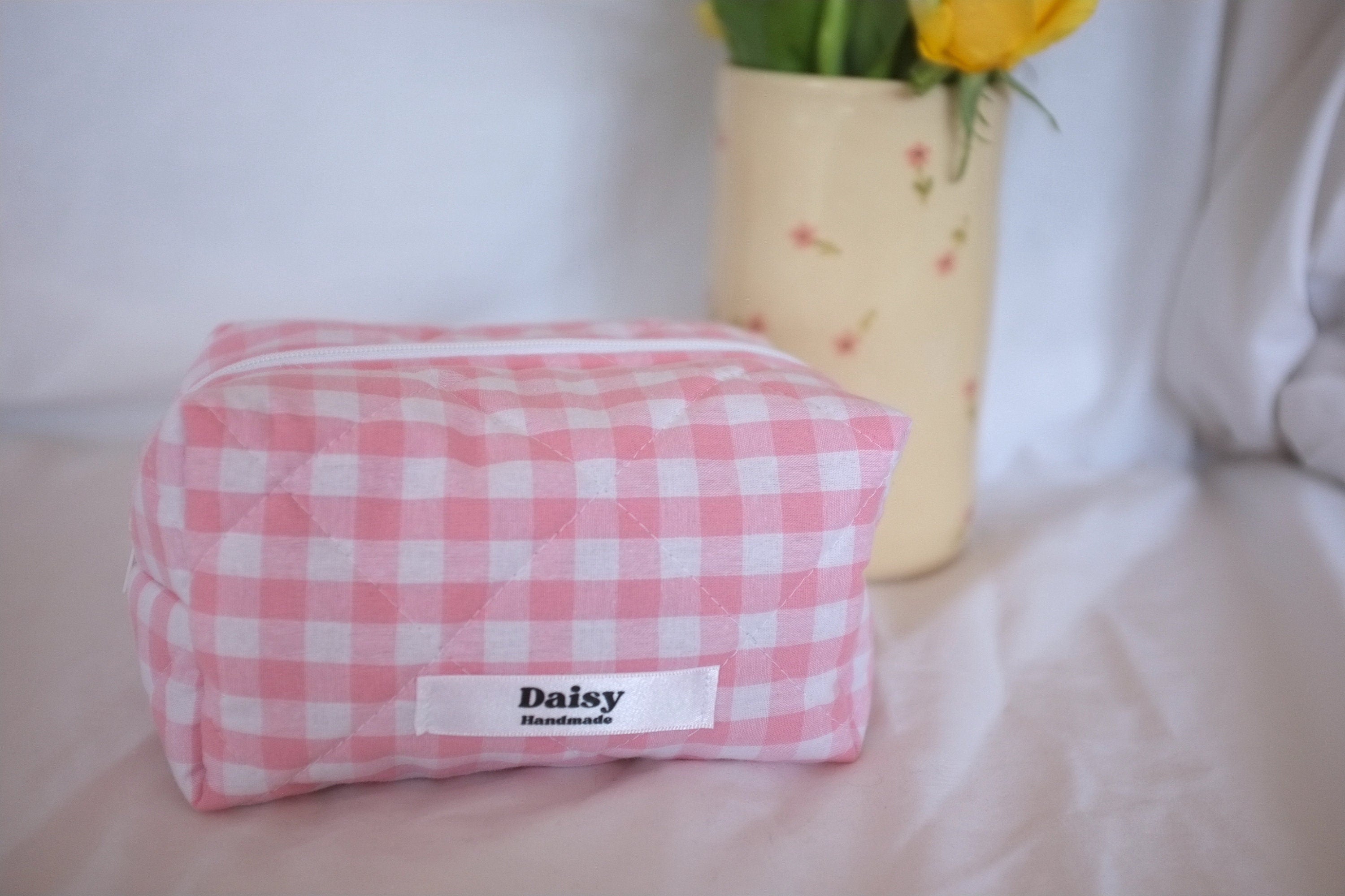 Makeup bag pink gingham