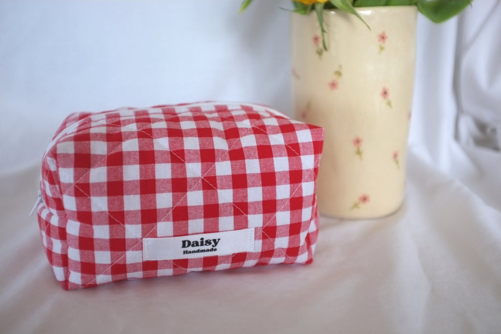 Makeup bag red gingham