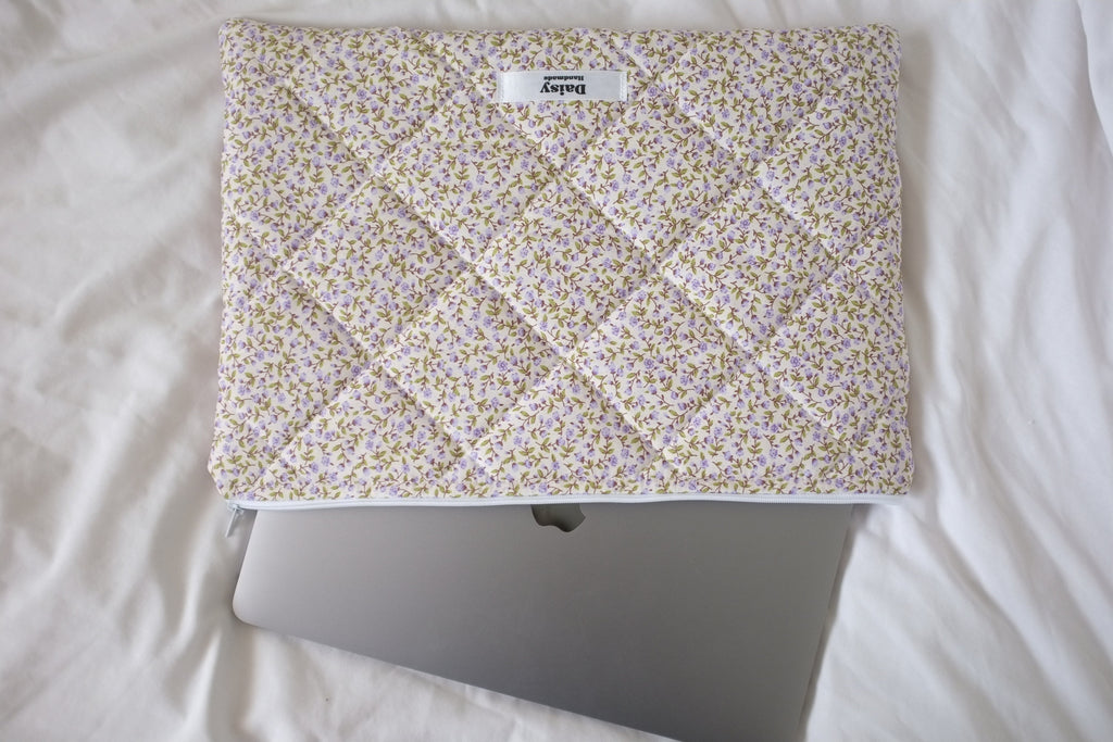 Laptop sleeve purple rose buds