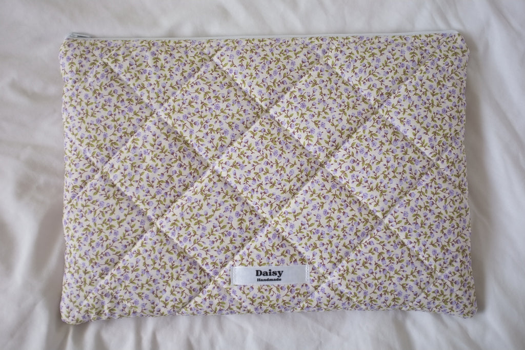 Laptop sleeve purple rose buds