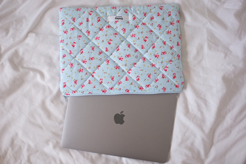 Laptop sleeve blue bow rose