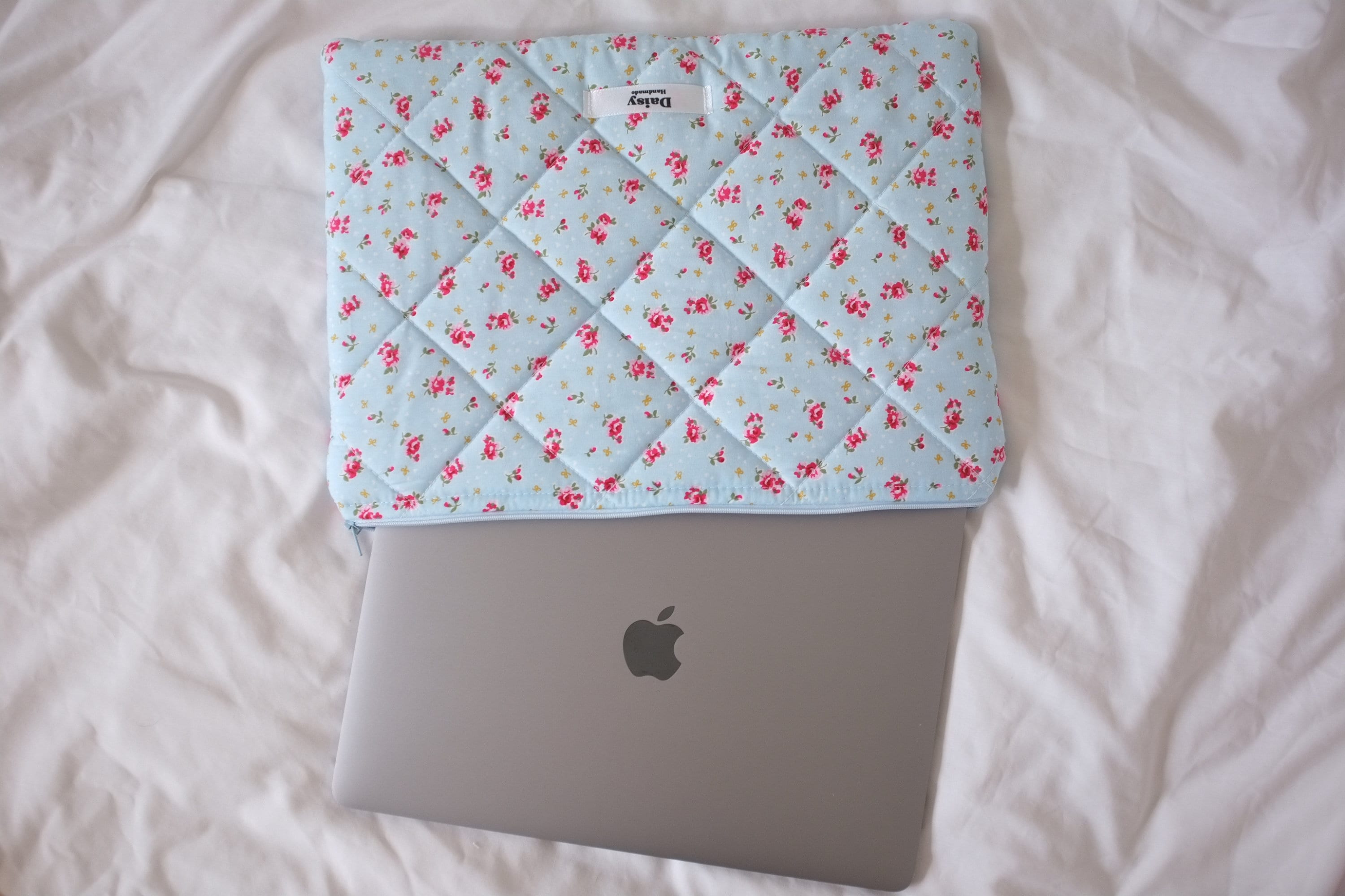 Laptop sleeve blue bow rose