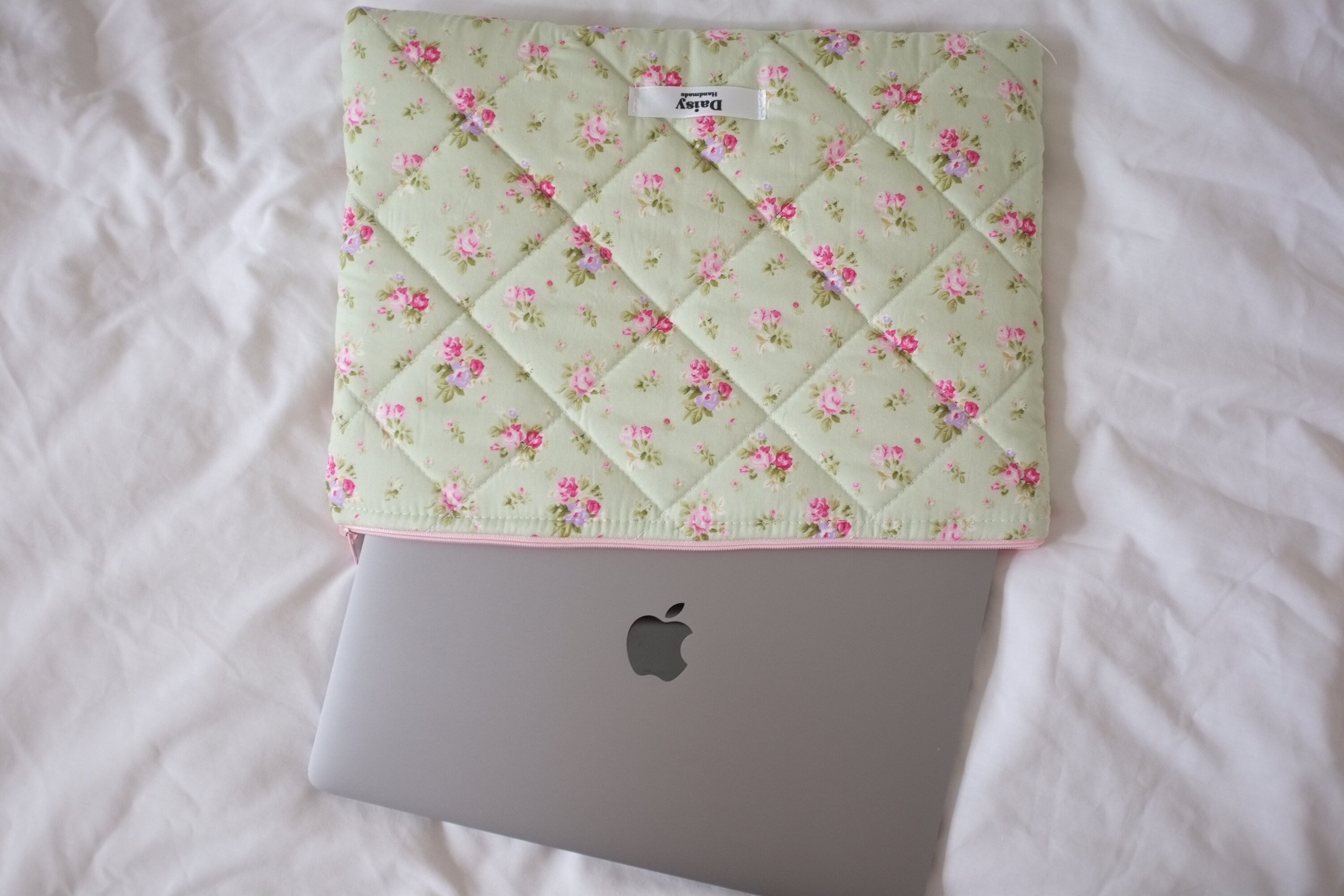 Laptop sleeve green pink rose