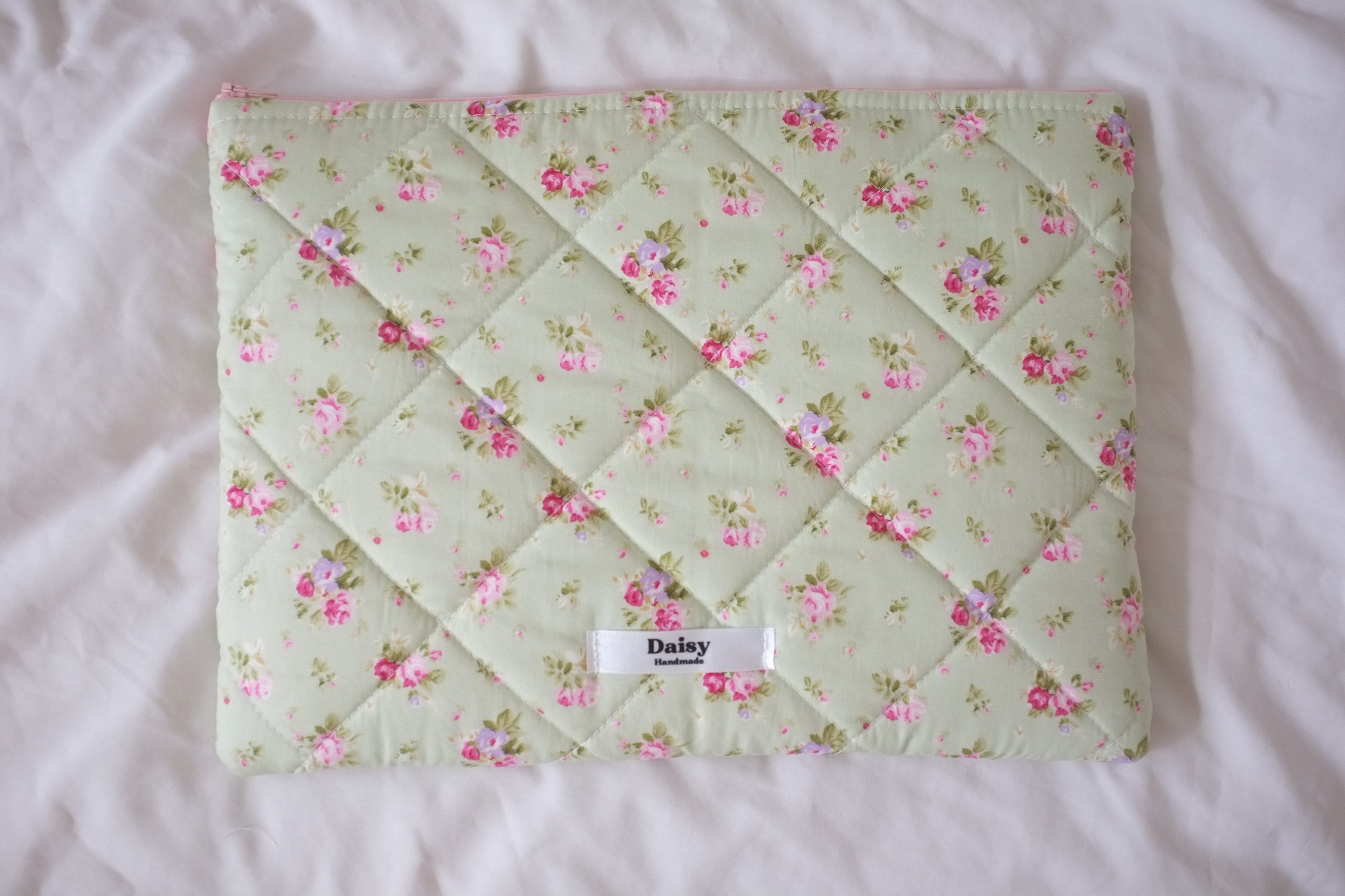Laptop sleeve green pink rose