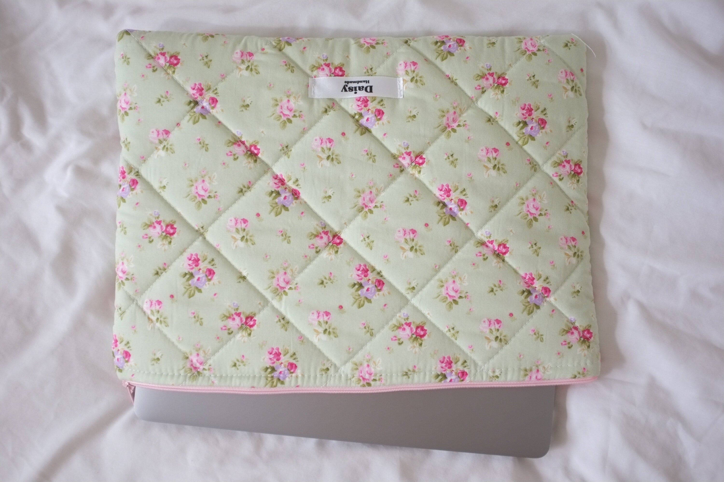 Laptop sleeve green pink rose