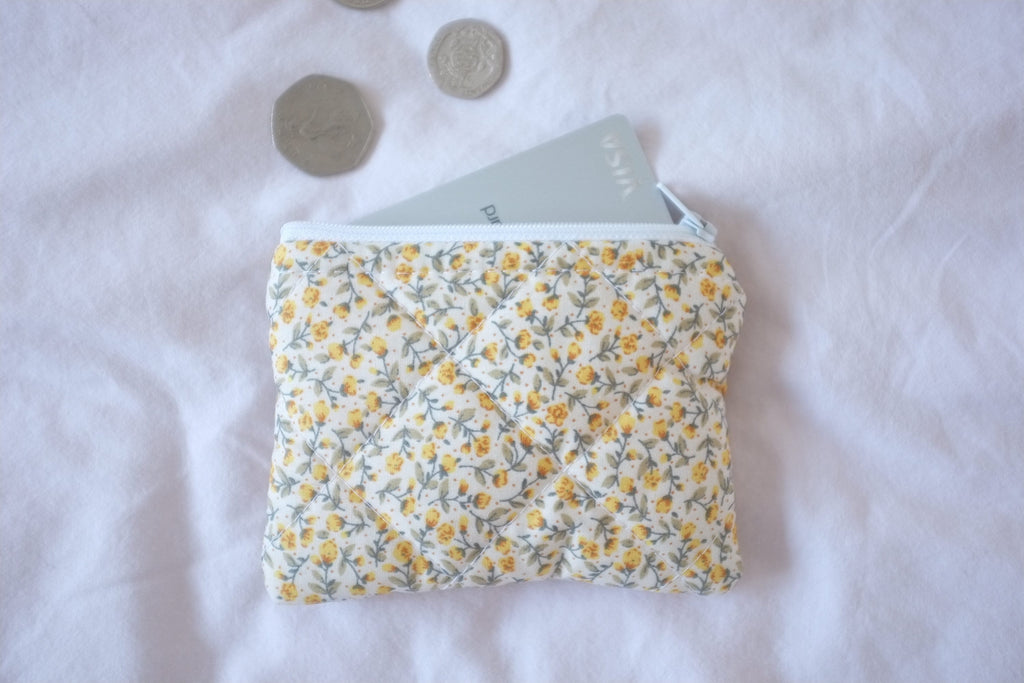 Coin purse yellow rose buds