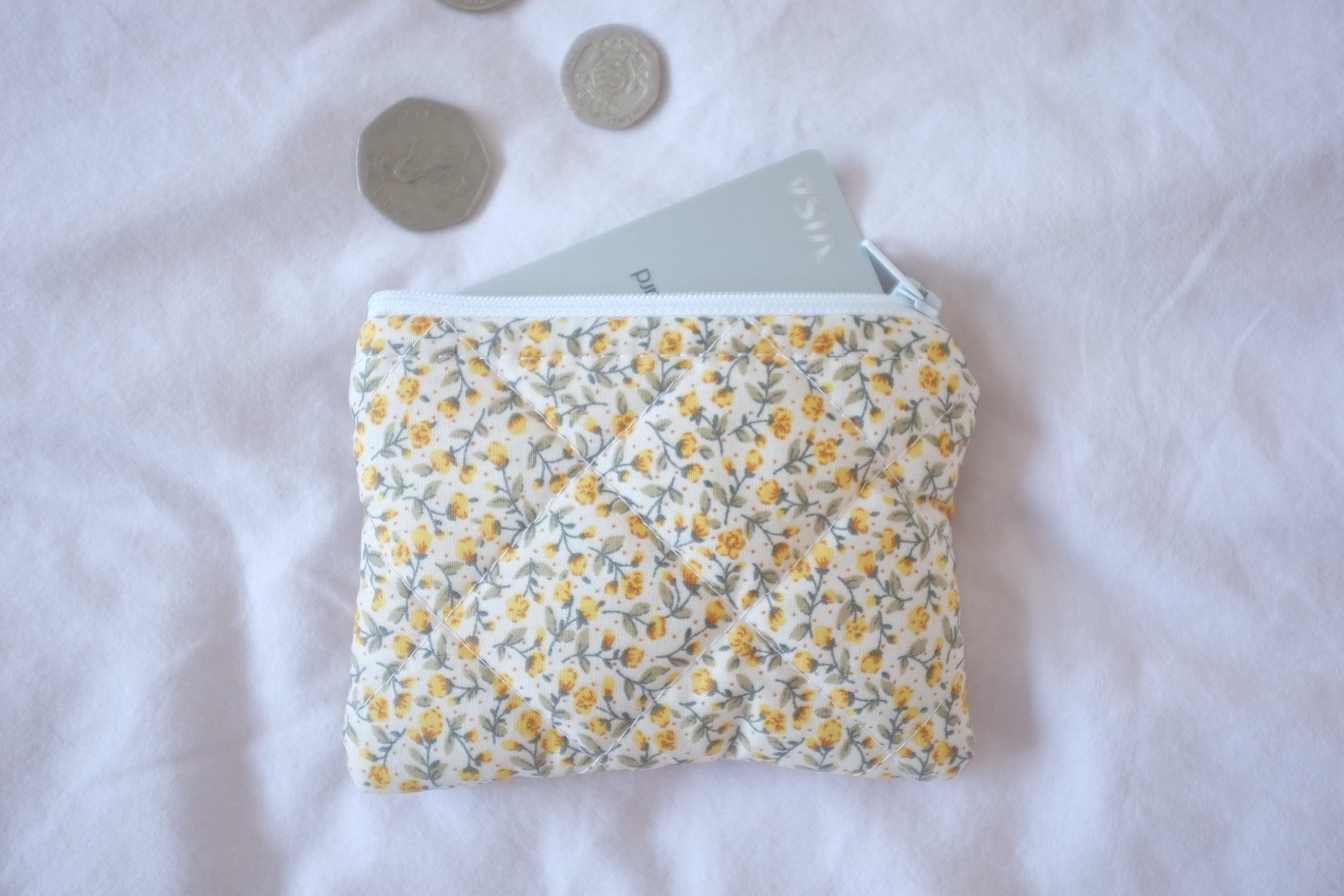 Coin purse yellow rose buds