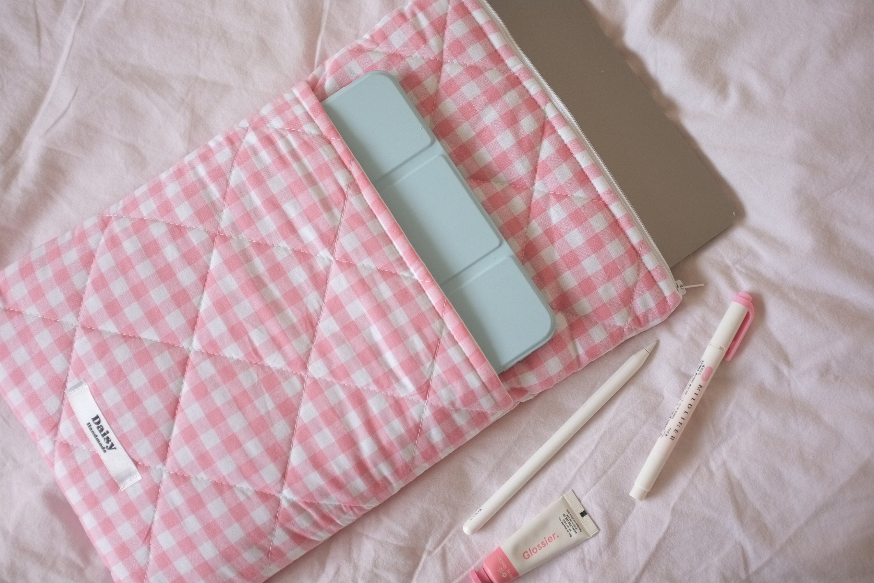 Laptop sleeve with pocket pink gingham