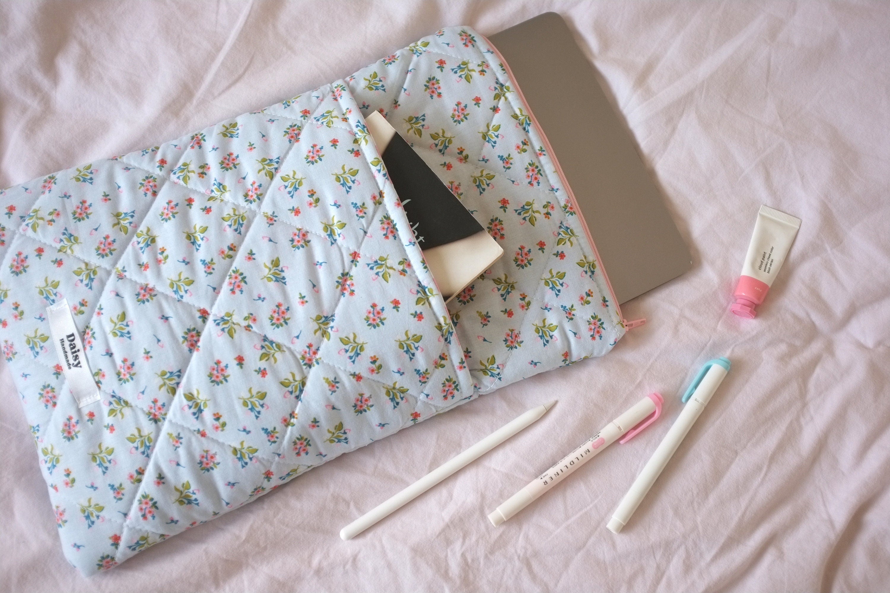 Laptop sleeve with pocket blue spring floral