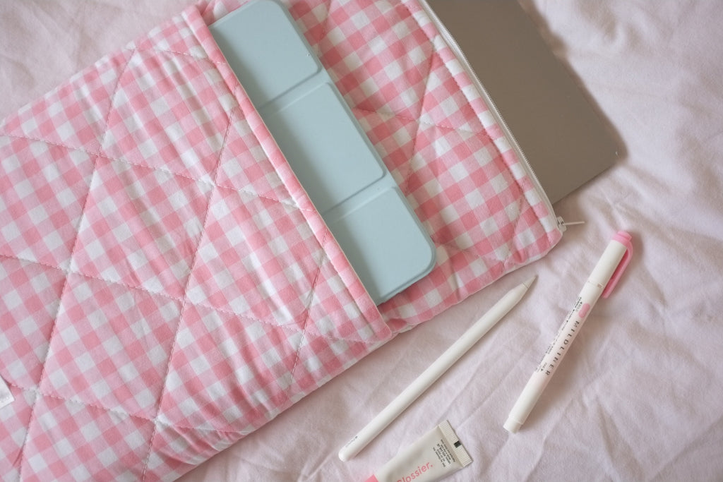 Laptop sleeve with pocket pink gingham