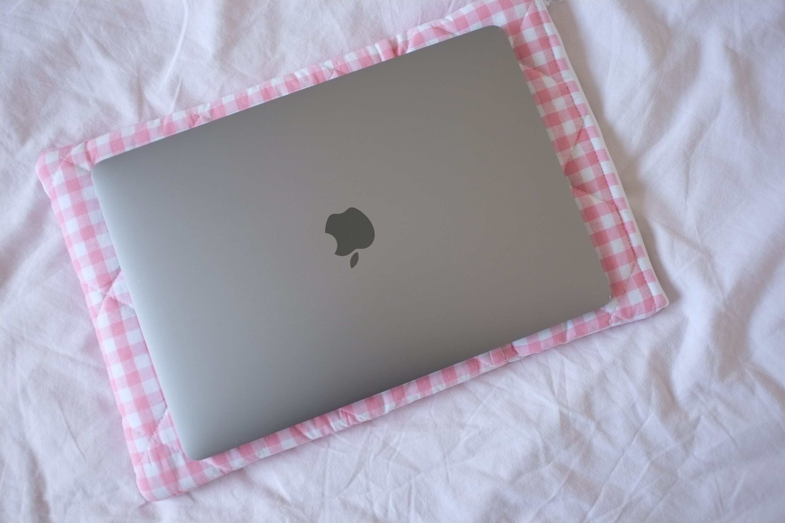 Laptop sleeve with pocket pink gingham