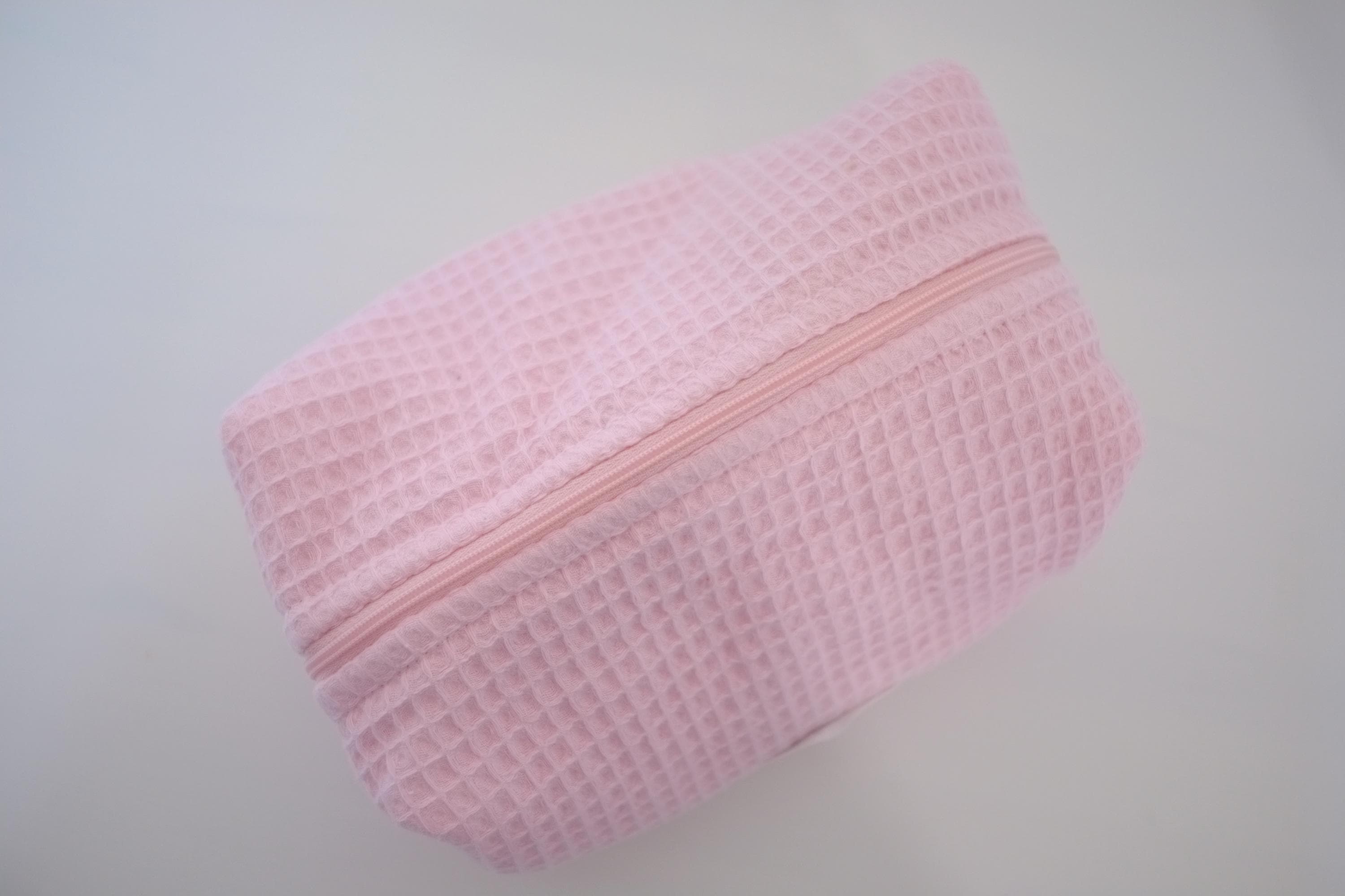 Makeup bag pink waffle