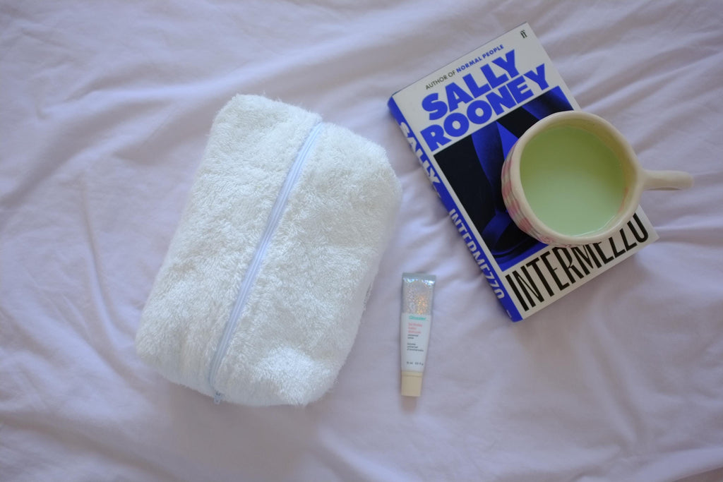 Makeup bag cream terry