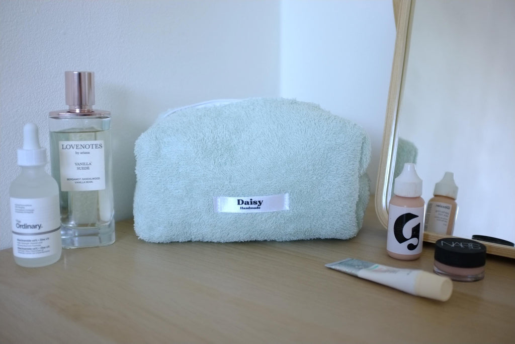 Makeup bag mint terry